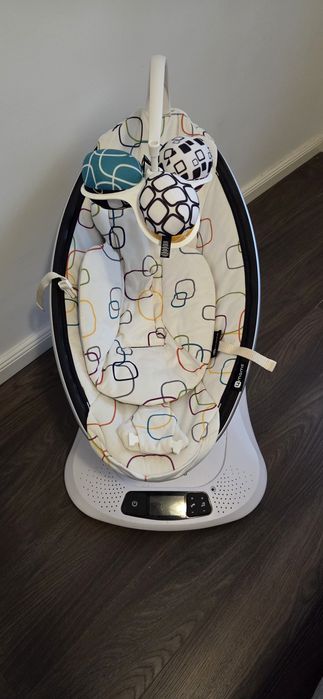 Balansoar 4moms pentru bebe