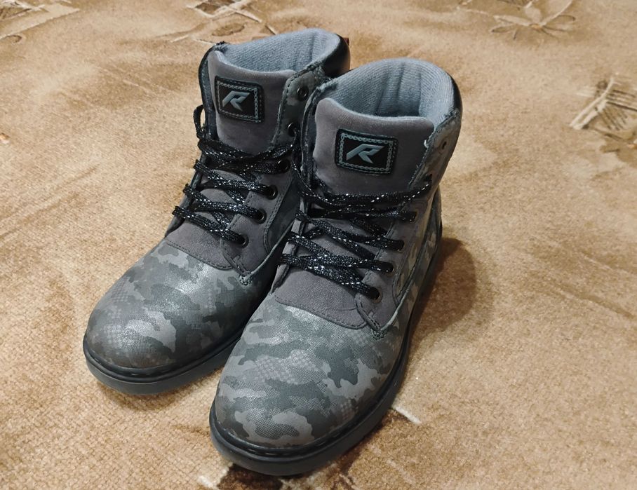 Почти нови топли Дамски Боти Runners 37 ми номер Сиви, Еко кожа, Полар