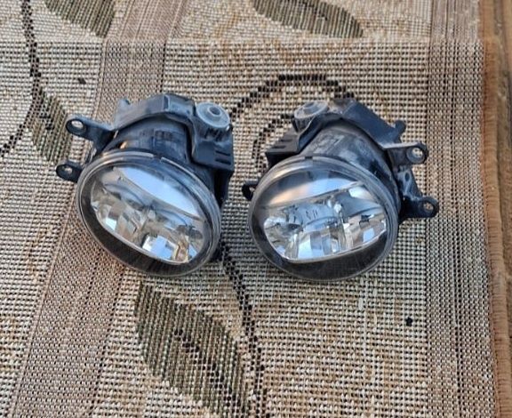 Би Лед туманка. На камри