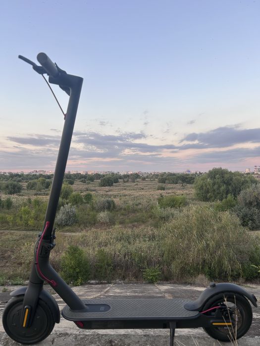 Trotineta electrica Xiaomi mi 365