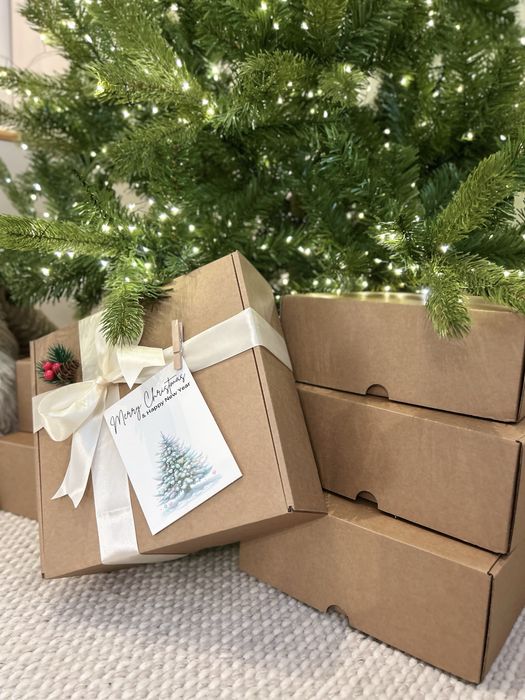 Подаръчни кутии за Коледа и Нова година