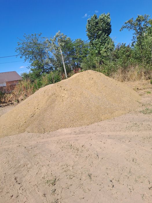 Transport balastru nisip pietris pamant moloz agregate sorturi