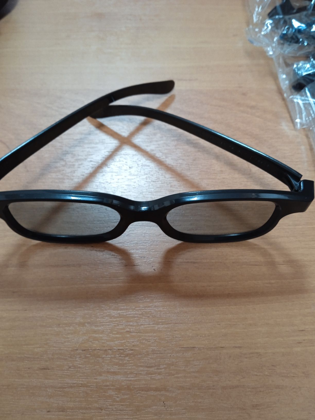 Продам пассивные 3D очки