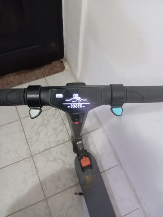 Trotineta electrica kukirin s1 pro perfect functionabila 30 km la oră