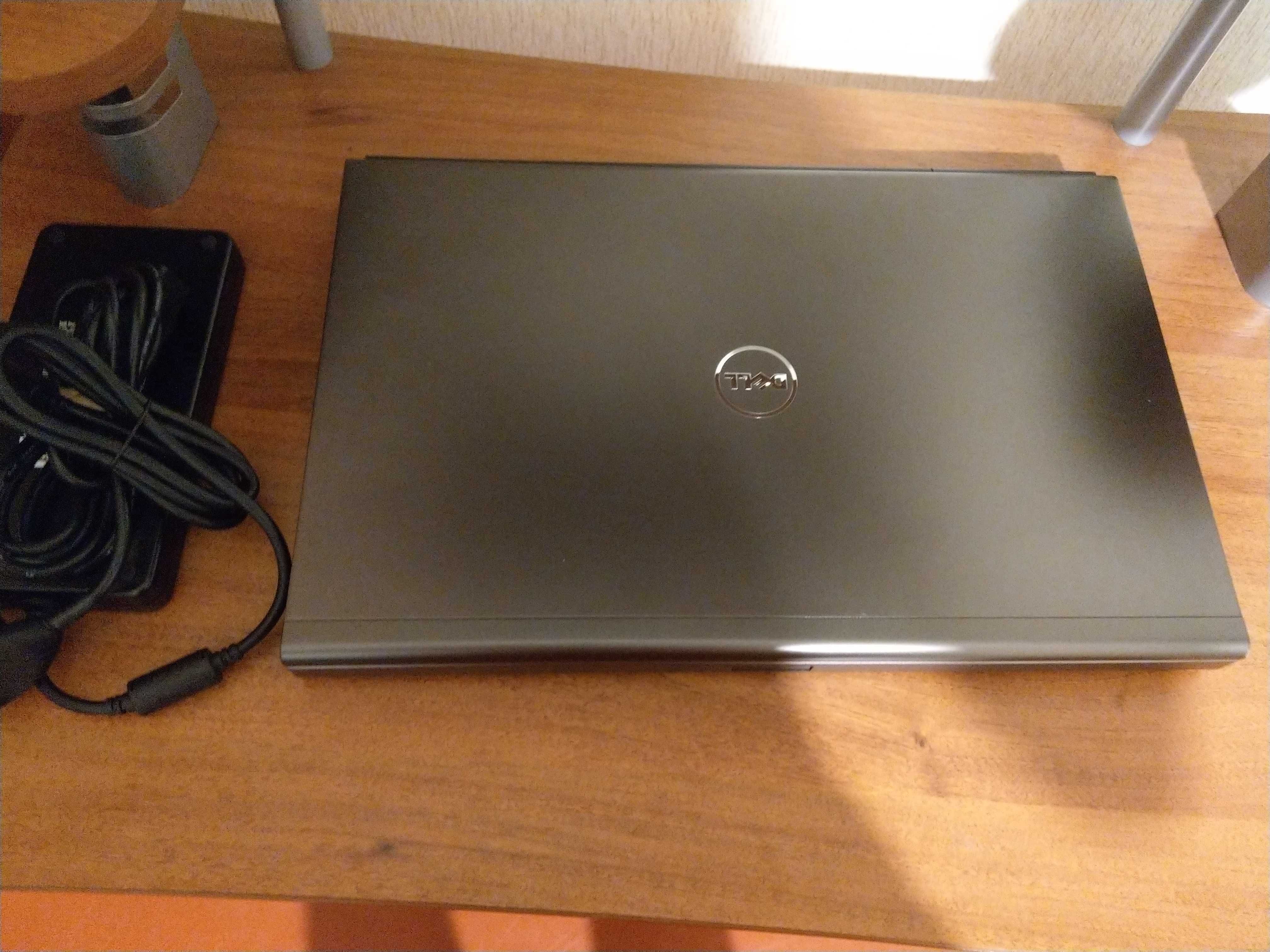 Dell M6700 I7-3740QM 32 ГБ ОЗУ, 1000 GB SSD+1000 GB HDD