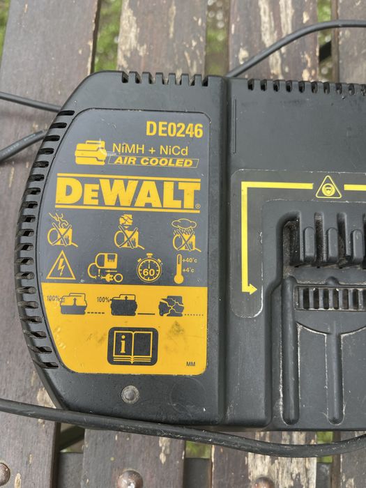 Incarcator Dewalt DE 0246