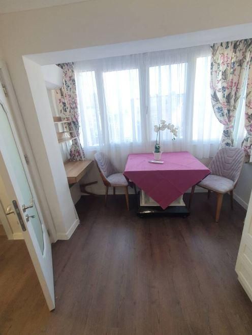 Дава се под наем Едностаен апартамент в Варна, Център - 30 кв.м за 425 € - Снимка #2