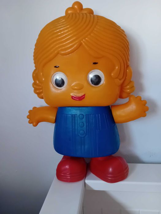 Jucarii -papusa si jucarii plus