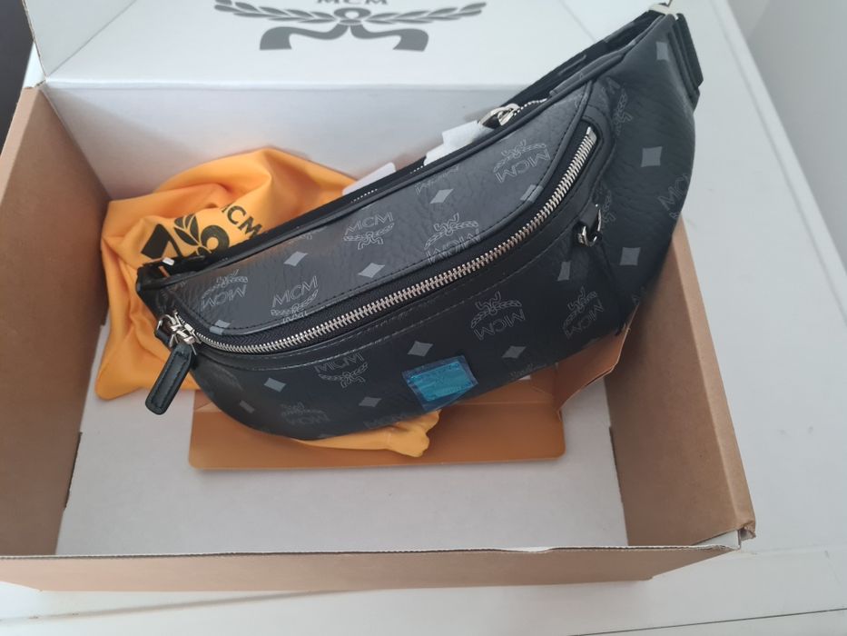 Borseta MCM   neagra