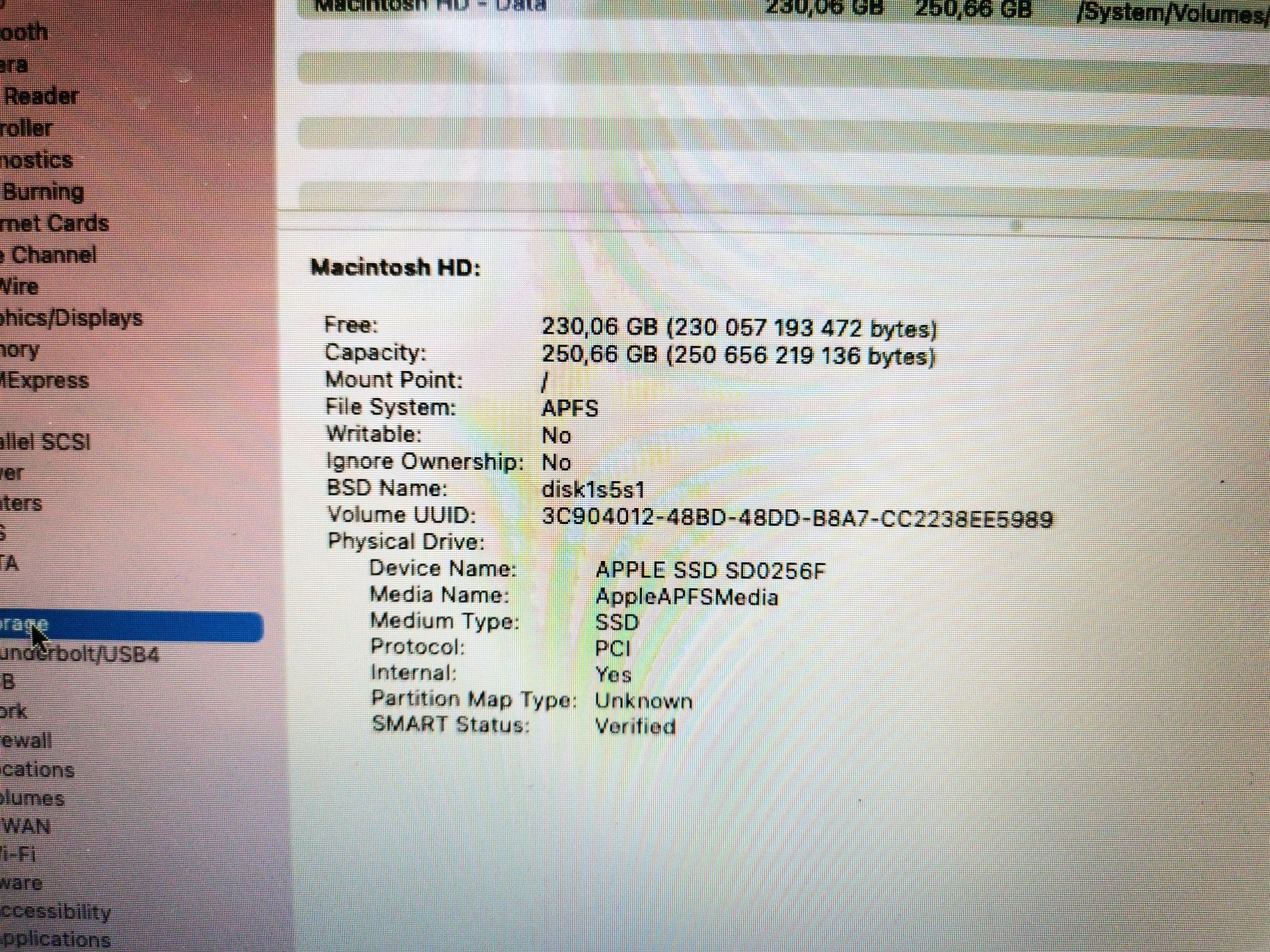 Macbook Air 13.3 Early 2014 i5 256SSD като нов
