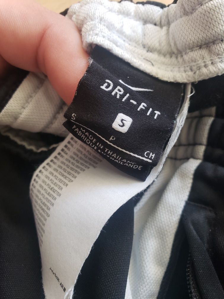 Оригинално долнище Nike Dri-Fit S