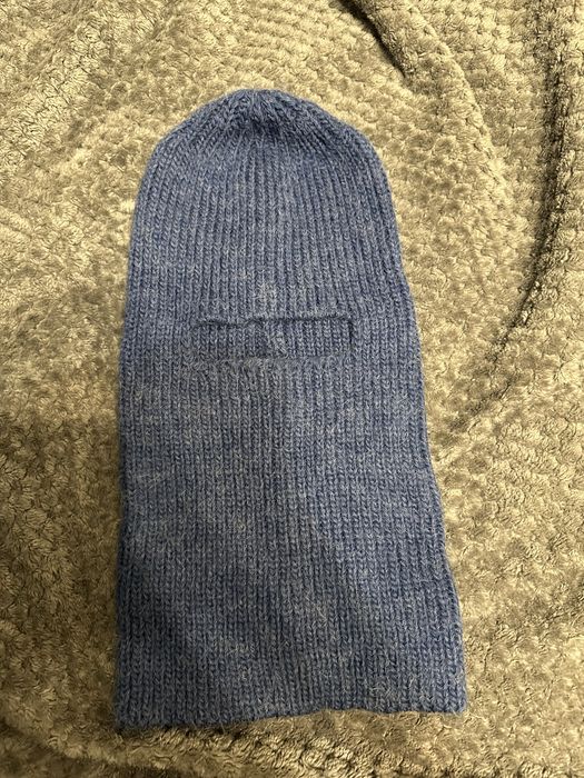 Продам новую шерстяную балаклаву унисекс в синем цвете