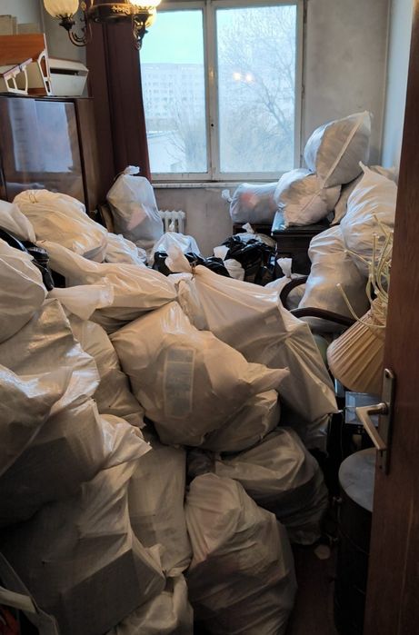 OFERIM servicii complete de ridicat moloz  deșeuri mobilier vechi