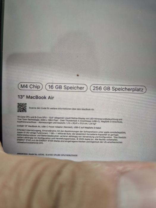 MacBook air m4 256 GB 16 GB ram 13 inch