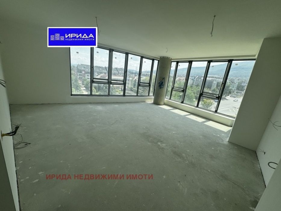 Просторен тристаен апартамент в Кръстова вада с АКТ 16!