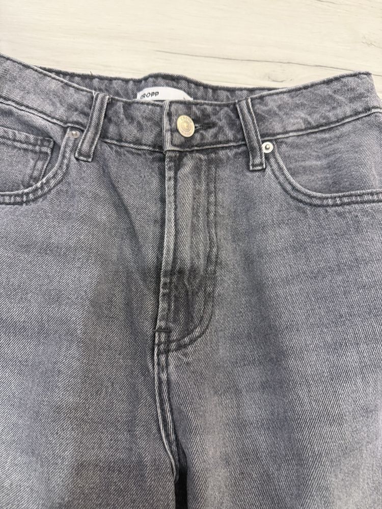 Сиви дънки от Cropp