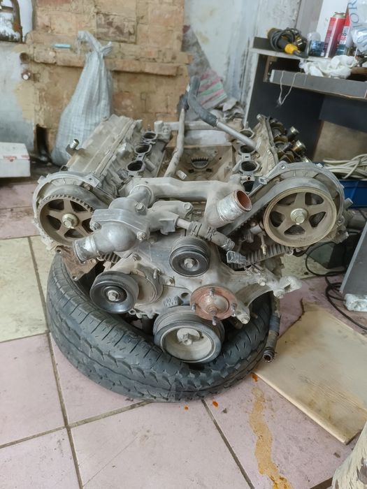 Двигатель 2UZ-FE