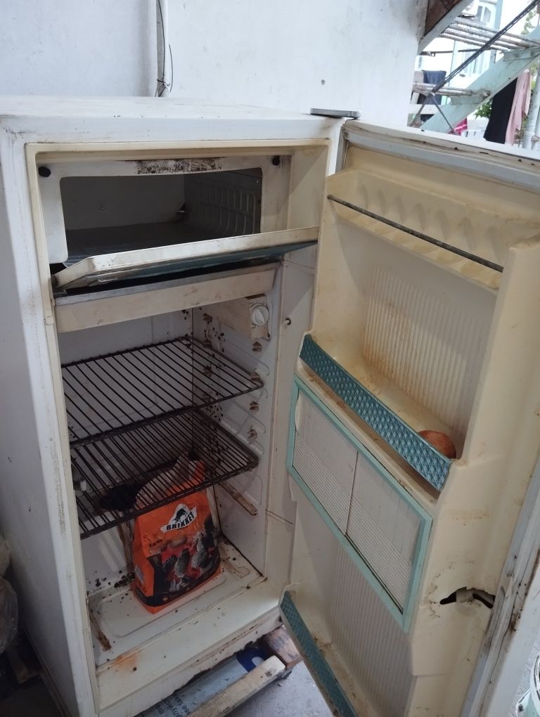 Продам холодильник Opck-3