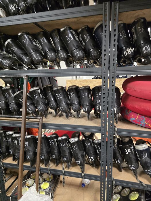 Продам коньки Лидер