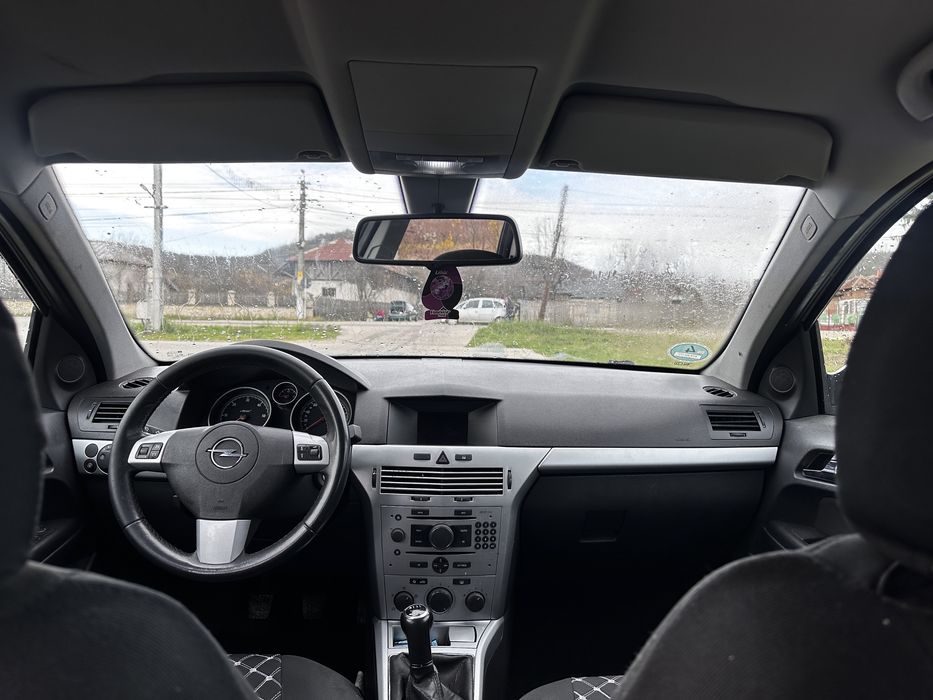 Se vinde Opel Astra H