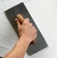 Echipa de meseriași renovam apartamente