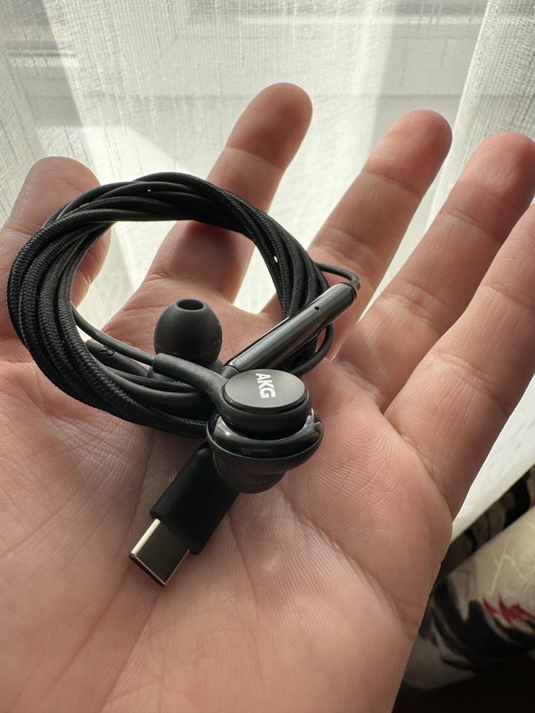 Casti originale samsung Akg ( merg si la iphone 15)