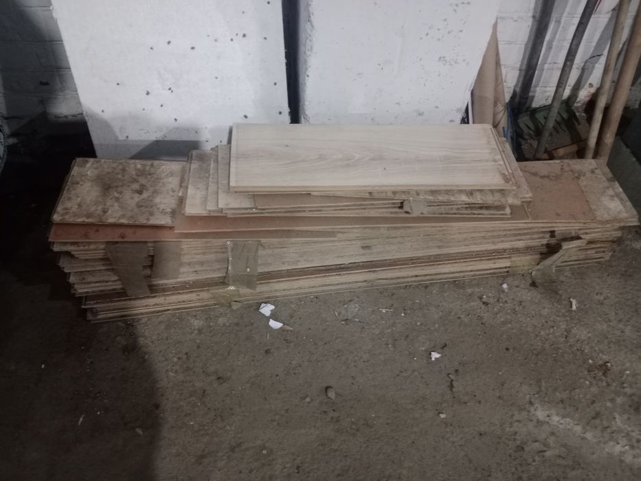Продам ламинат б.у.за 5000