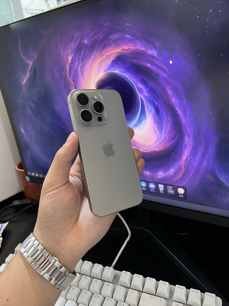 IPhone 15 pro 256gb natural titanium