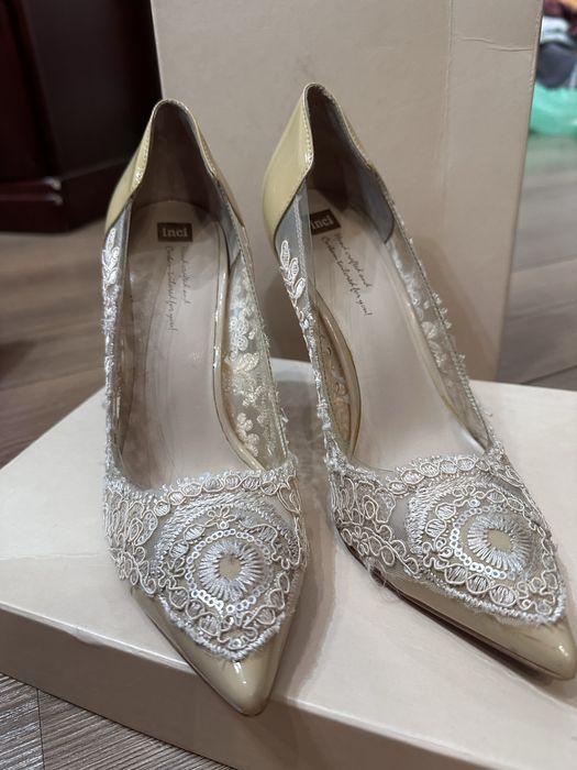 Женская обувь туфли 37 размер