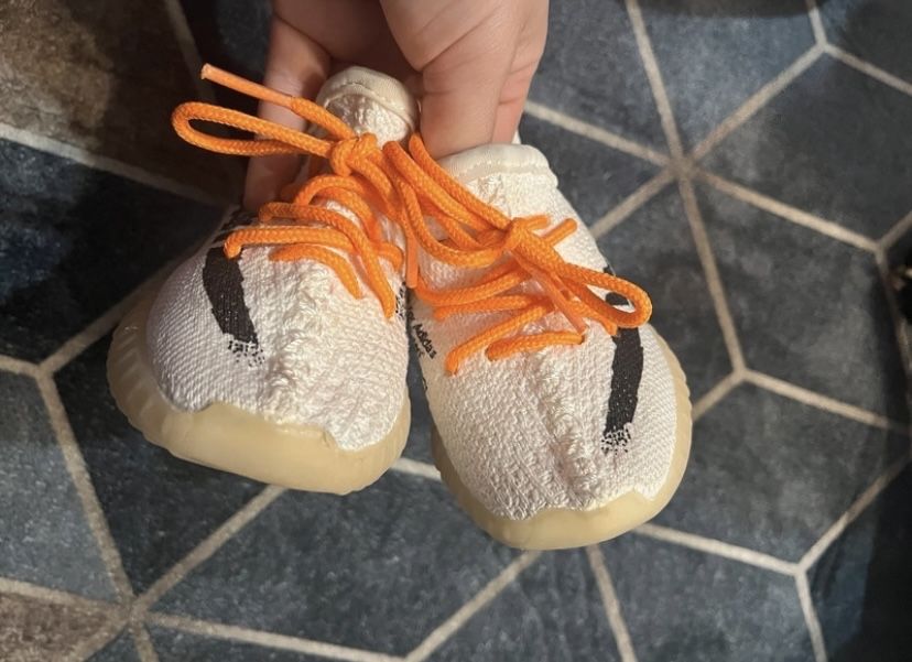 Adidas Yezzy x off white marime 25