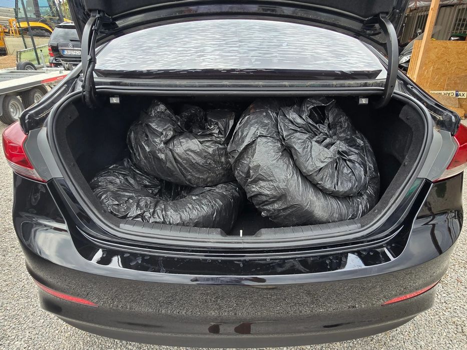 Hyundai Elantra 1.6i/LPG/Лизинг