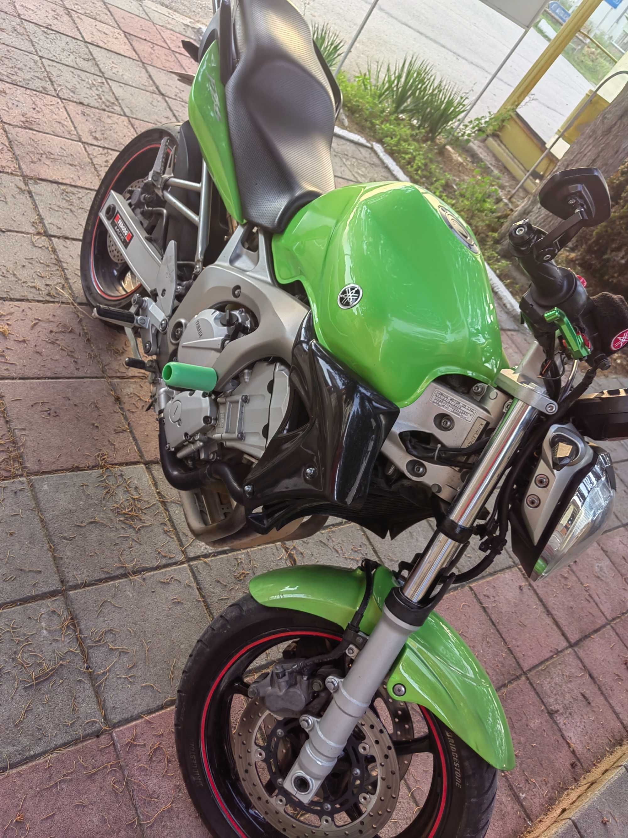 Yamaha fz6n 2004