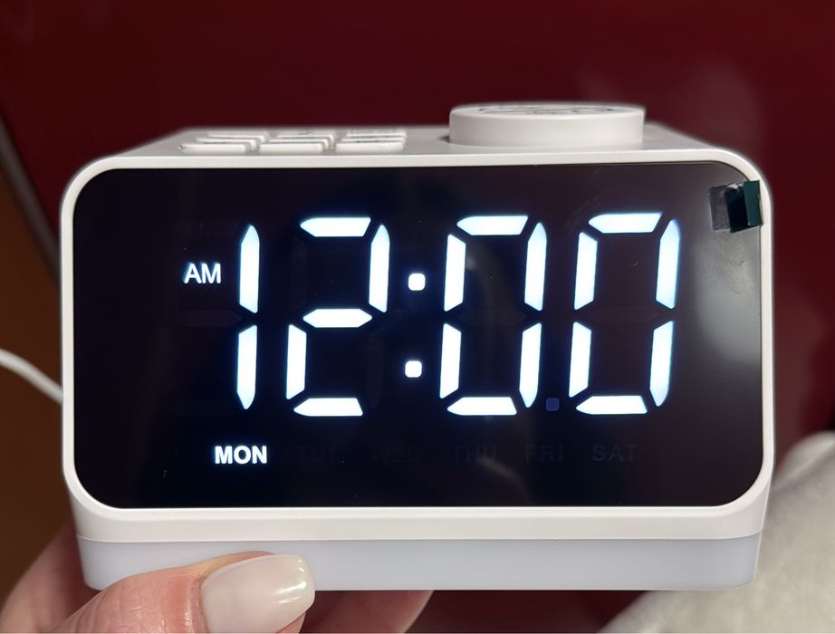 Ceas radio si alarma