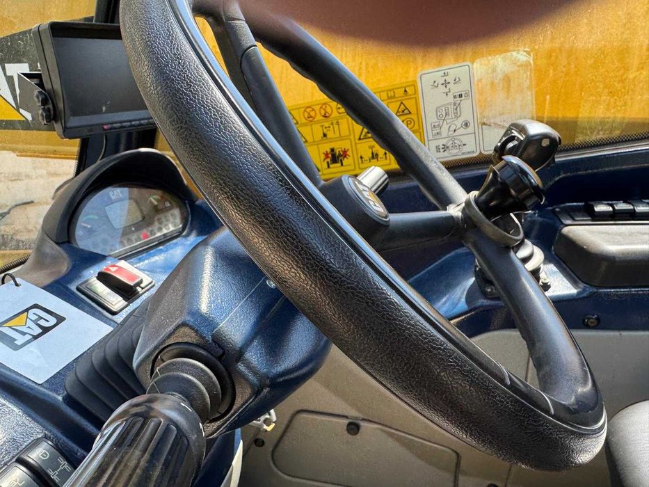 Incarcator frontal CAT telescopic TH337