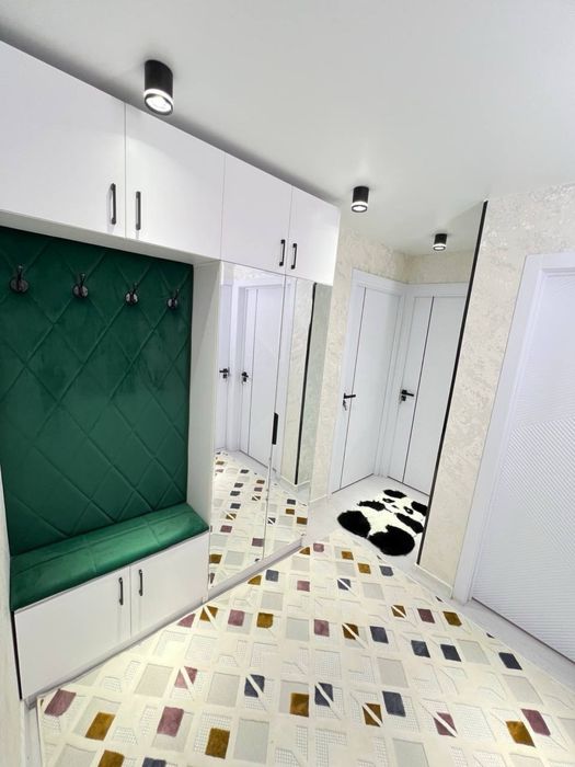 Своя Чиланзар 6 3/3/4 кирп дом балк 2/6 евроремонт с меб техника