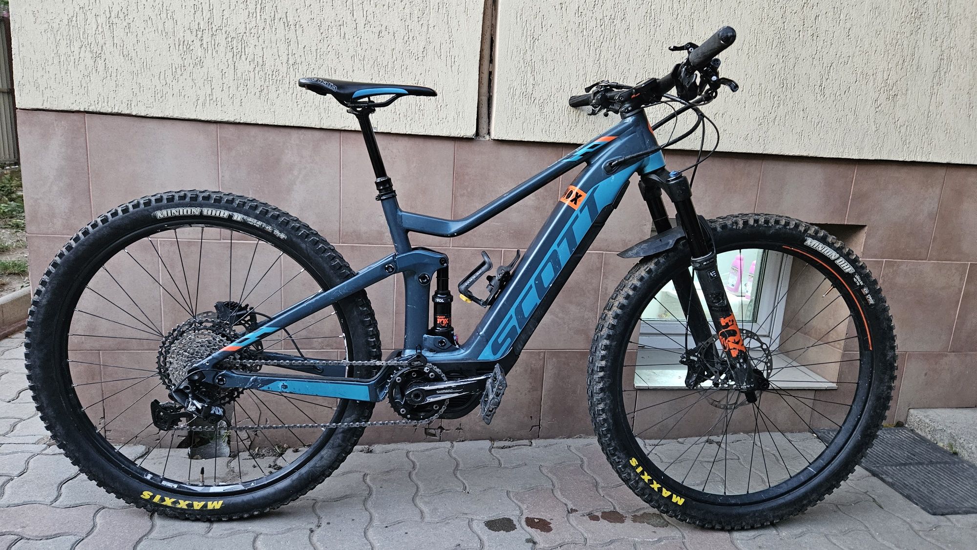Vand bicicleta electrica Scott Genius  e ride 2019 2 baterii de 500