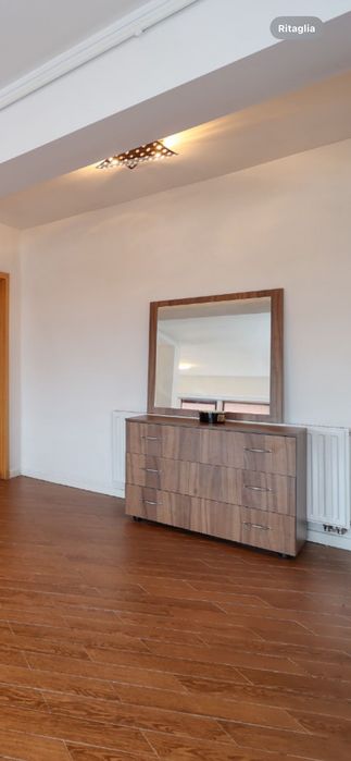 Comodă cu 3 sertare și oglinda