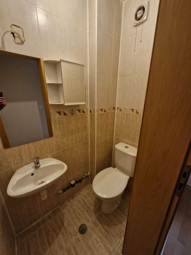 Продава се Четиристаен апартамент в Плевен, Дружба 2 - 131 кв.м за 1060 €/кв.м - Снимка #10