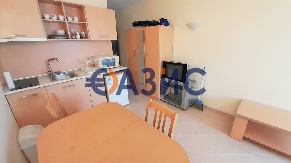 Продава се Едностаен апартамент в к.к. Слънчев бряг - 40 кв.м за 1080 €/кв.м - Снимка #5