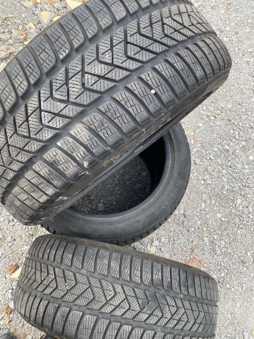 Зимни гуми Pirelli 255/45 R19