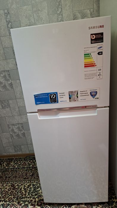 Холодилник сотилади: