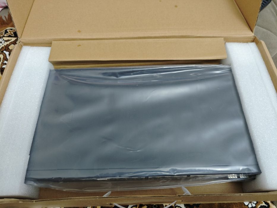 Коммутатор ZX-SWG20244S