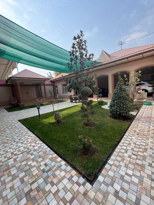 Продается авторский дом с участком Домбрабад SH83