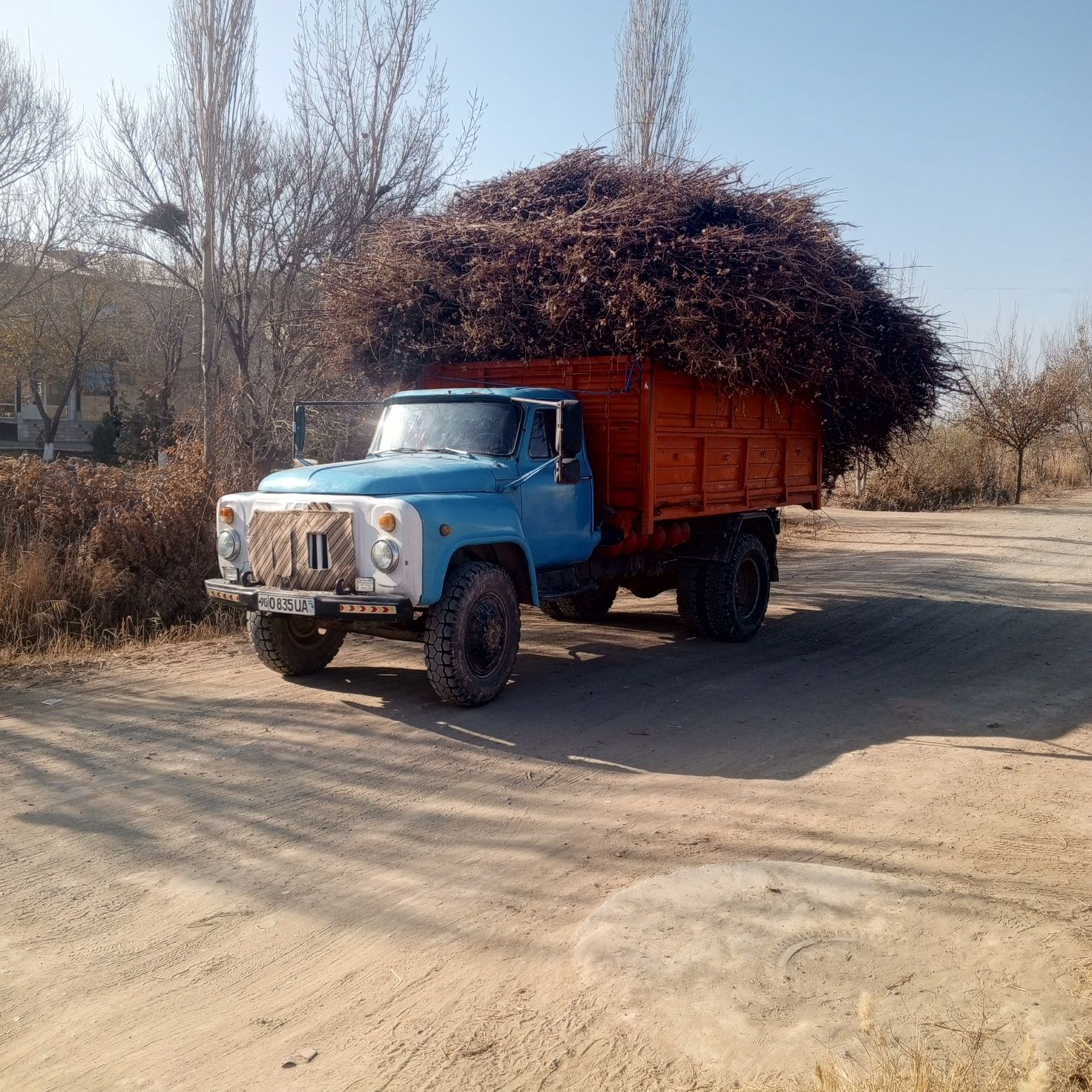 Gaz 53 sotoladiii