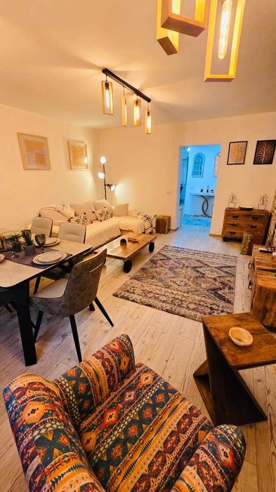 Ap 3 cam, 73 mp, Parter ,Bd. Decebal – Piața Muncii, 3 min de metrou