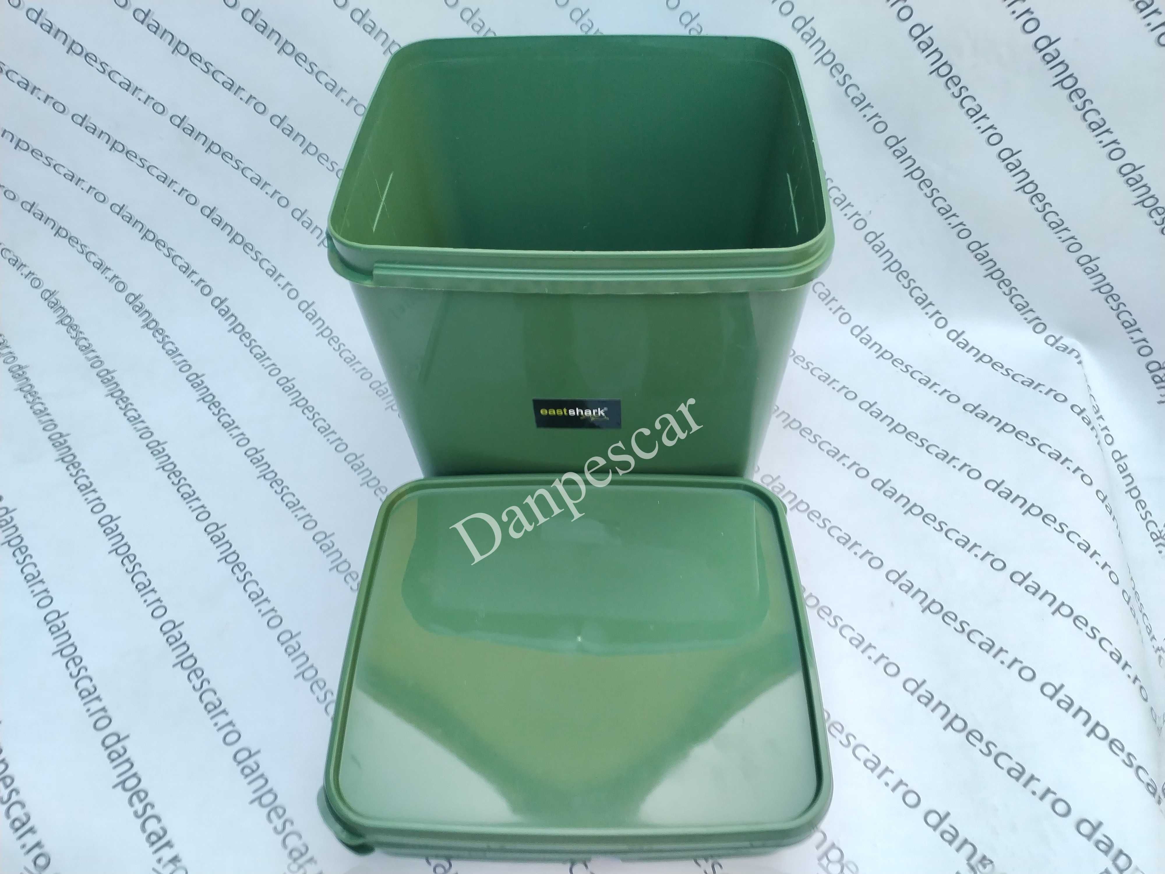 Galeata NADA din Plastic Cu Capac EASTSHARK Plus Tava AccesorIi 17litr