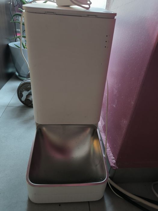 Xiaomi, автоматична котешка хранилка