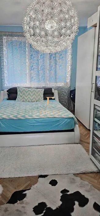 Продава се Тристаен апартамент в Пловдив, Център - 120 кв.м за 2042 €/кв.м - Снимка #3