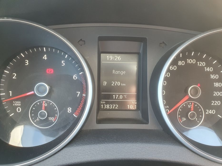 Vând  Golf  6 benzină