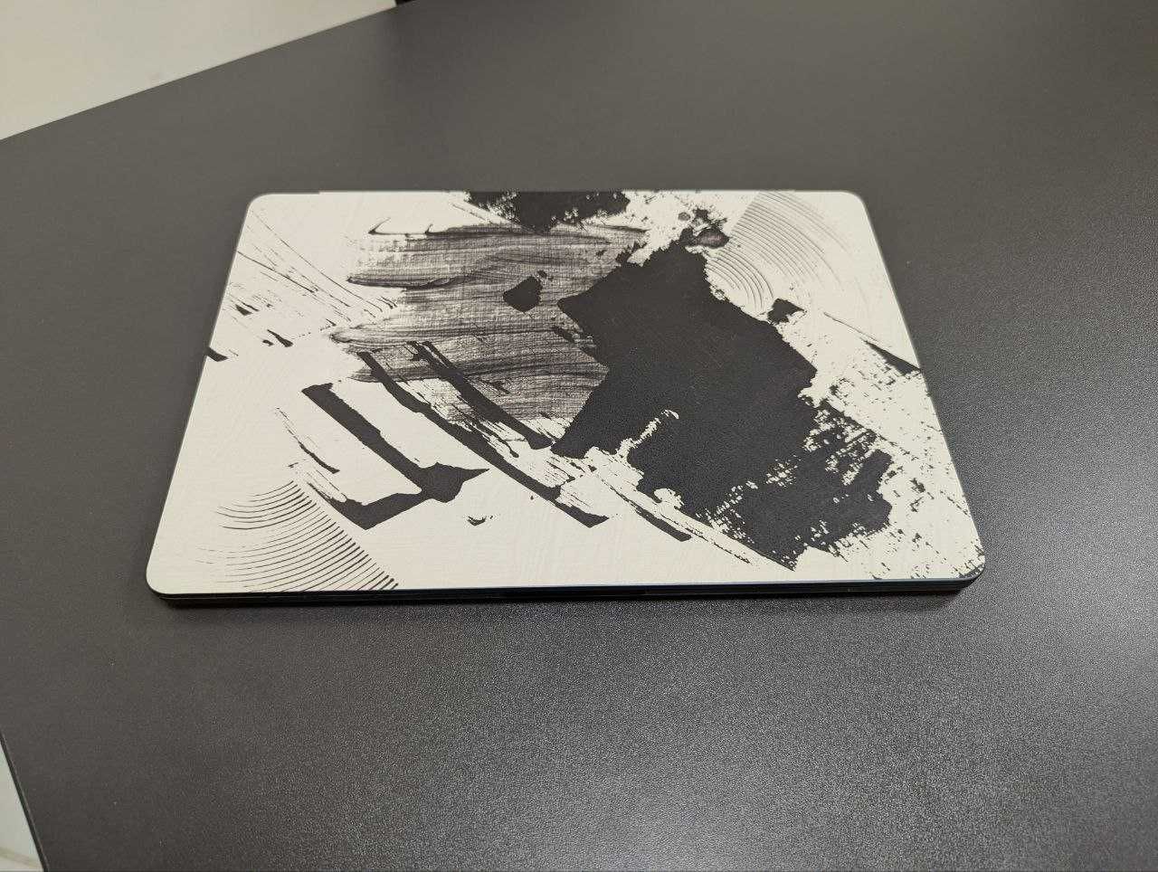 MacBook Air 13" M3 (2024) / 16GB / 256GB / Midnight / срочно!